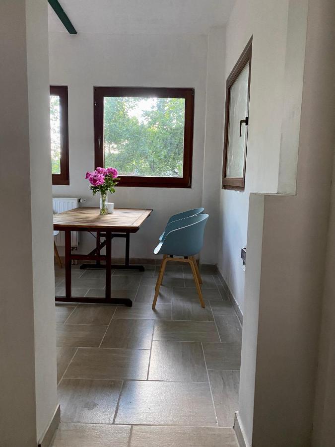 Rustic Cottage & Garden Retreat On Buda Hilltop Budapest Eksteriør billede